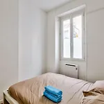 Appartement Tour Eiffel - Eglise 2