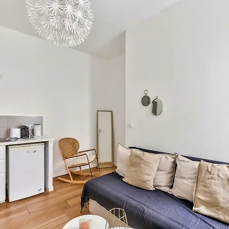 Apartment Tour Eiffel - Eglise 2