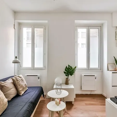 Apartment Tour Eiffel - Eglise 2 Paris